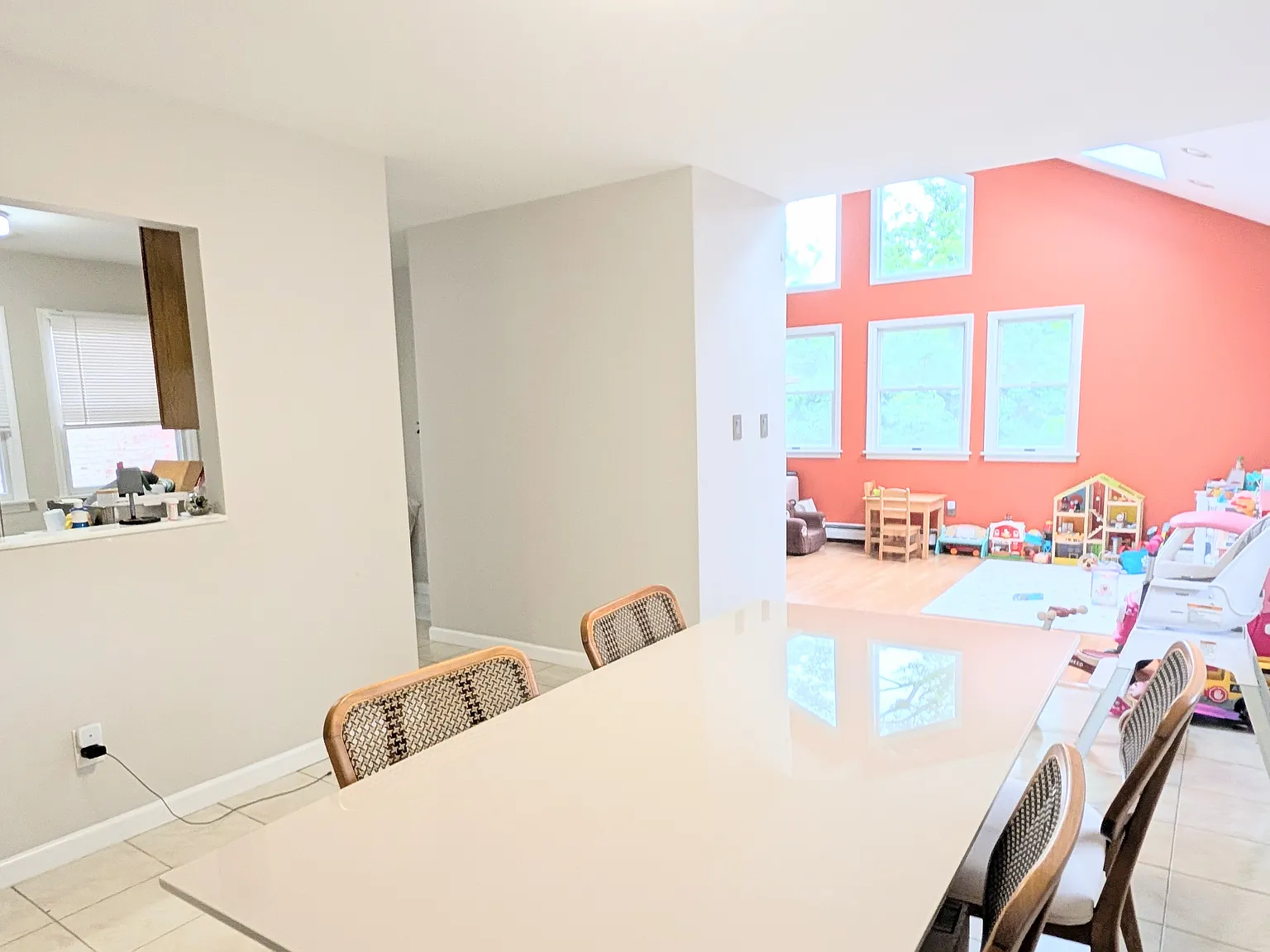 3 bed, 1.5 bath, $3,150 — Photo 3