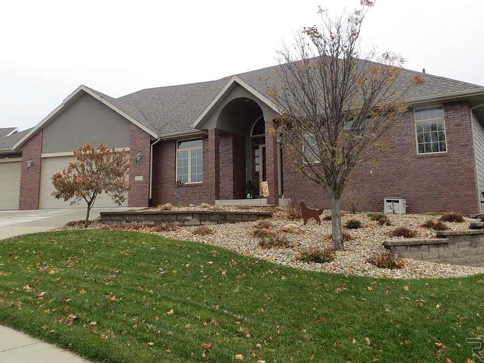 1st image of 1332 W Wicklow Ct