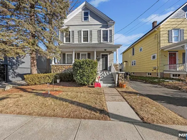 31 Wanamaker Ave, Waldwick, NJ 07463
