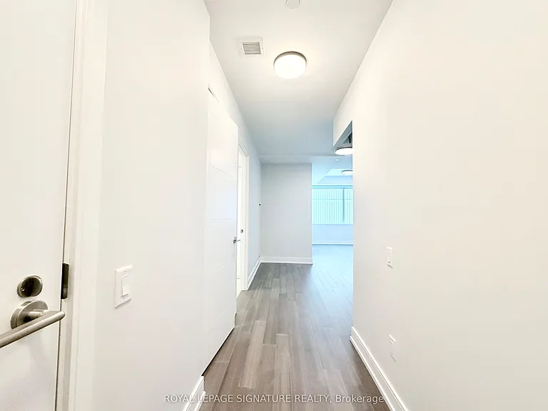 664 Spadina Ave #404 — Photo 7