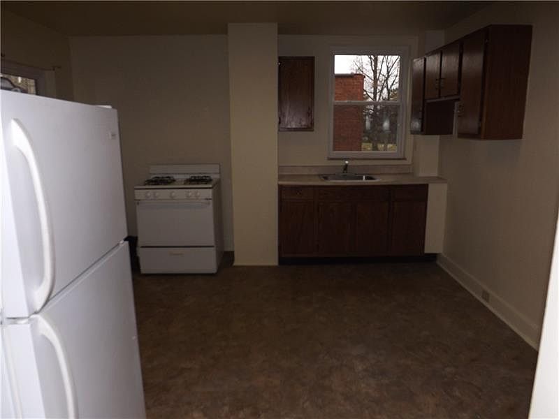 28 Mayflower St Pittsburgh PA Zillow