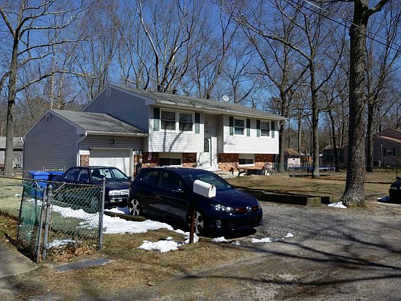 2nd image of 307 N Carolina Trl