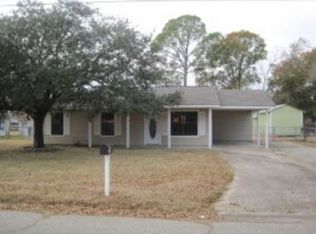 2617 Pleasant St, Pascagoula, MS 39581
