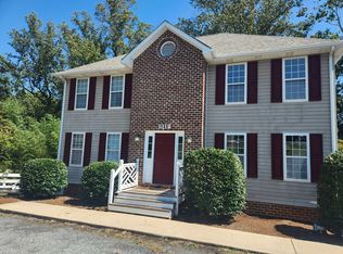 3112-3132 Link Road, Lynchburg, VA 24501