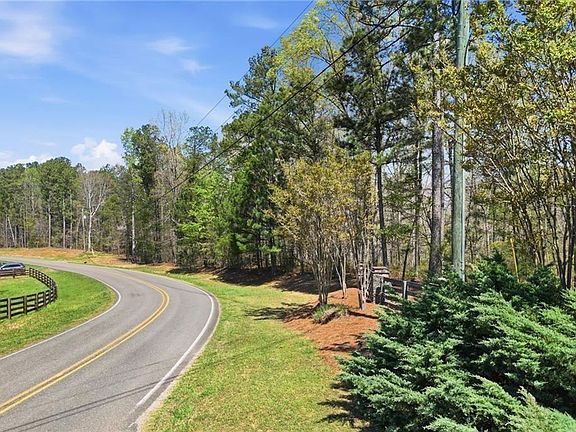 4th image of 3094 Flatbottom Rd #3