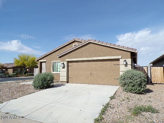 3rd image of 360 S OAK Street