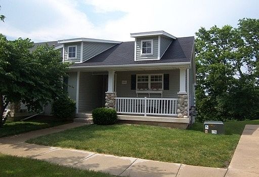 1st image of 1236 SW Twin Gates Dr