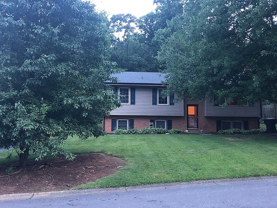 1st image of 3216 Hartley Cir