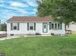 203 Lartry Dr, Red Lion, PA 17356