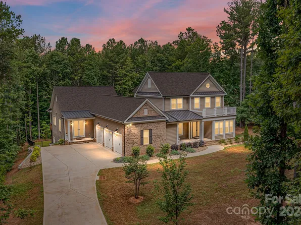 6619 Harbor Oaks Dr, Denver, NC 28037