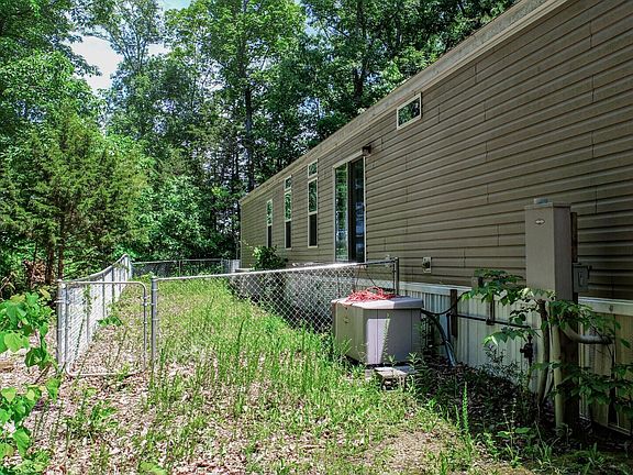 4th image of 180 Shiloh Rd