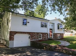 70 William St, Lawrence, MA 01841