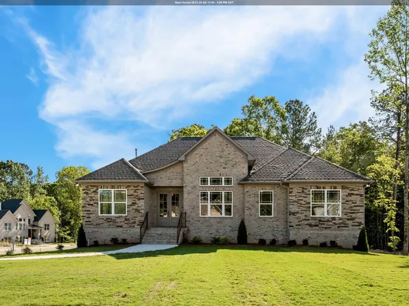 1121 Grey Oaks Valley, Pelham, AL 35124