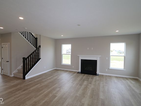 5th image of 4955 Carmine Ct