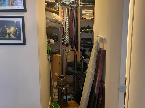 347 West 57th Street image 19 of 29