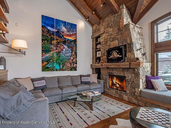 4th image of 425 Wood Rd #60