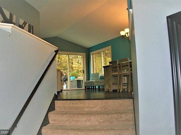 4th image of 1742 Deerwood Dr