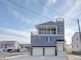 1 W Harrington Ave, Brant Beach, NJ 08008