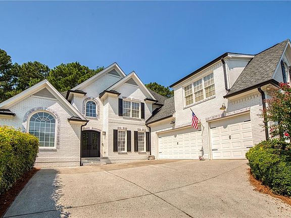 5th image of 3375 Wolf Willow Close