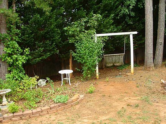 3rd image of 785 Prestonwood Dr