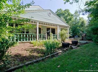 6140 Longview Dr, Floyds Knobs, IN 47119