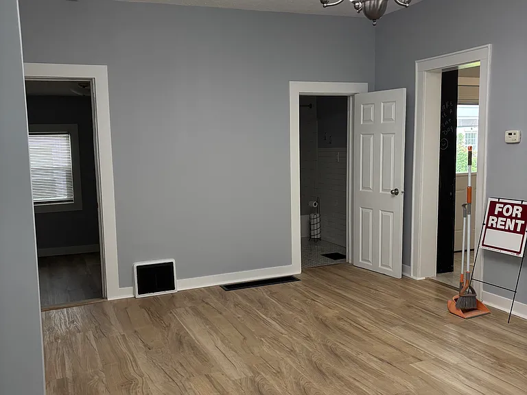 124 Grant St #1 — Photo 4