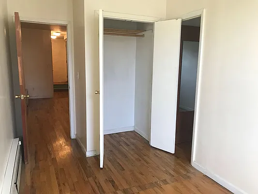 Rented by Premier Metro Realty Corp | media 29