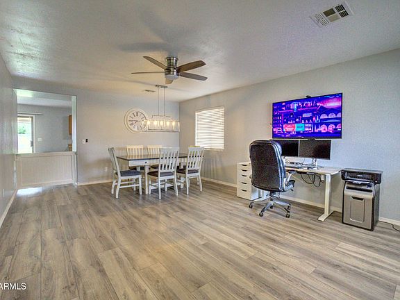 3rd image of 40110 N THOROUGHBRED Way
