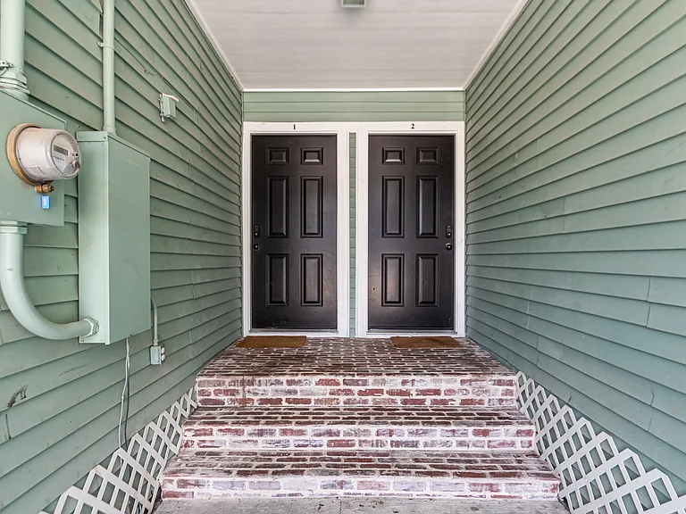 102 S Lockwood Dr #1 — Photo 16