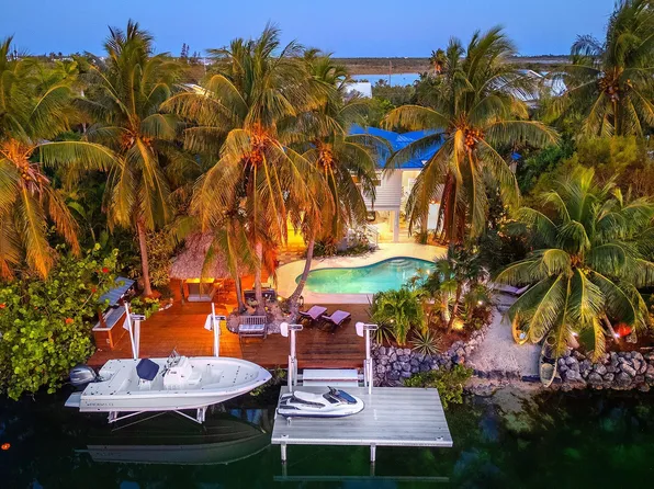 17175 Allamanda Dr W, Summerland Key, FL 33042