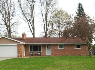 1060 Wheelock St, Freeland, MI 48623