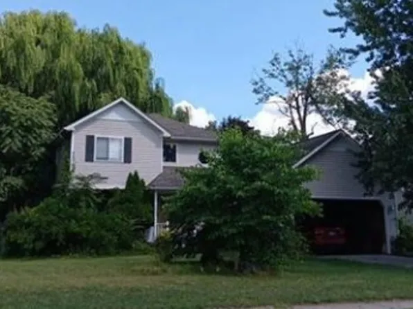 2803 Reflection Ave, Waterford, MI 48328