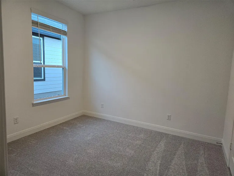 408 Acuff Ln — Photo 18