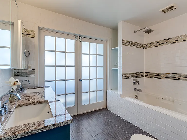 4024 Buena Vista St — Photo 14
