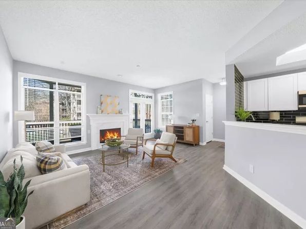 1115 McGill Park Ave NE
