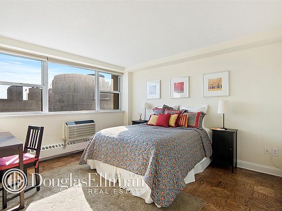 5th image of 75 Henry St #9H