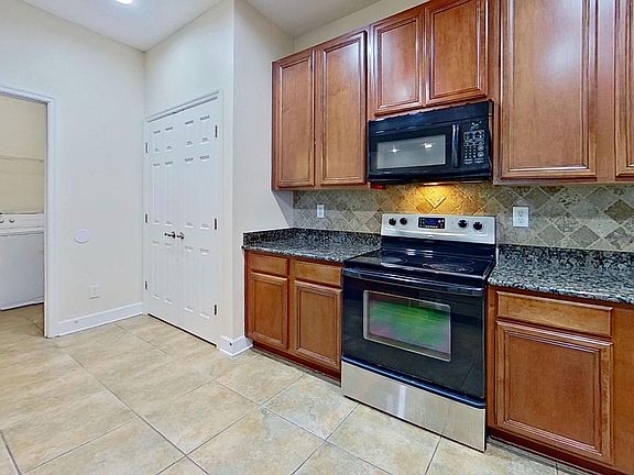 3rd image of 3308 Turkey Creek Dr