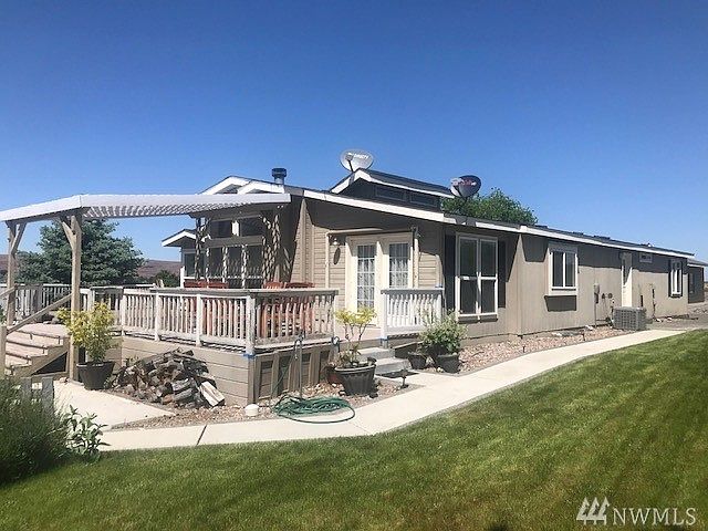 1st image of 601 Roslyn Ct SW #77