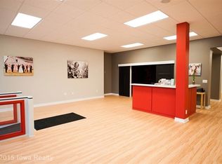 108 W Ashland Ave, Indianola, IA 50125