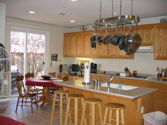 27 Waterbury Ln — Photo 2