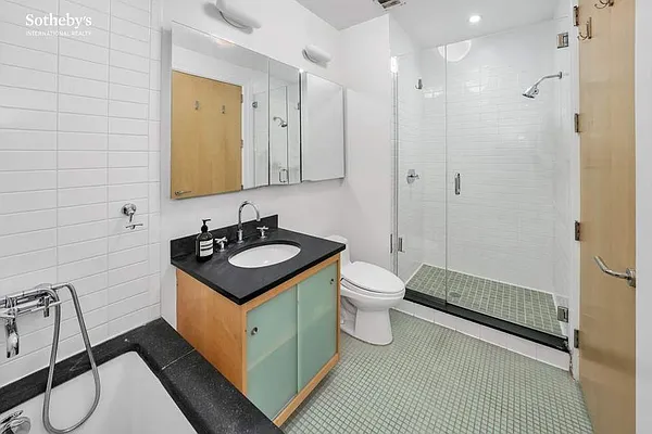 Rented by Sotheby's International Realty | media 28