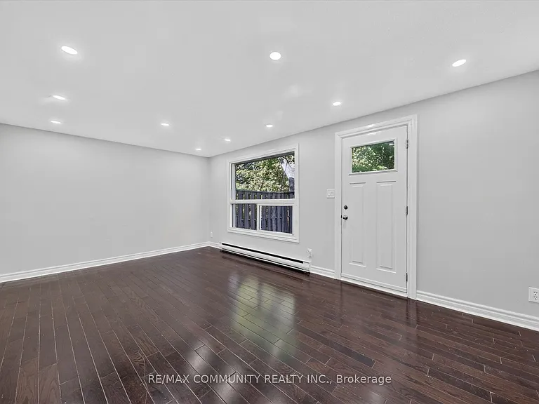 850 Huntingwood Dr #15 — Photo 12