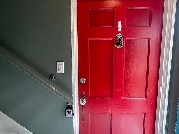 2nd image of 920 S Curson Ave #920