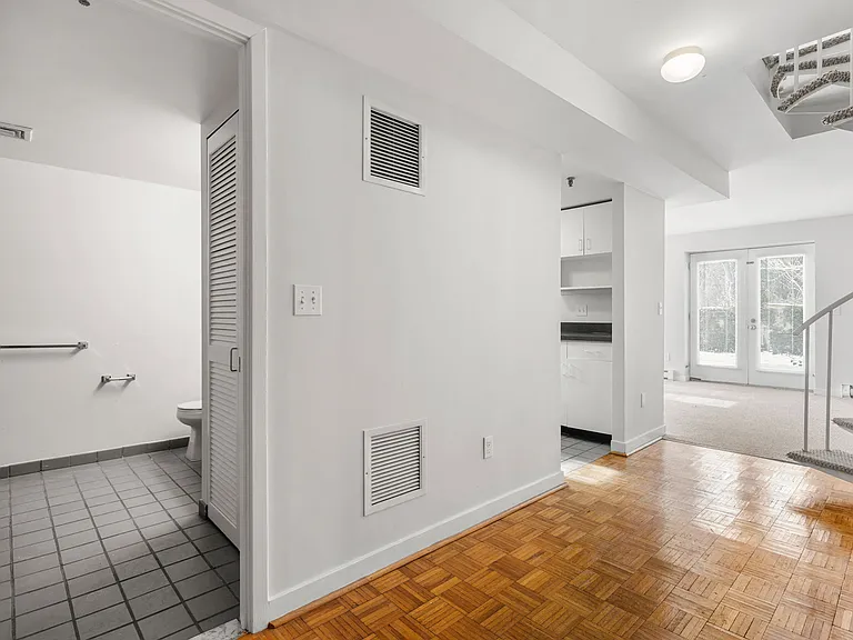 71 Fulkerson St — Photo 10