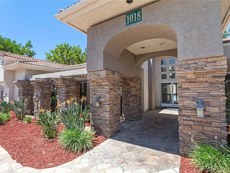 1005 Vista Del Cerro Dr #103 — Photo 3