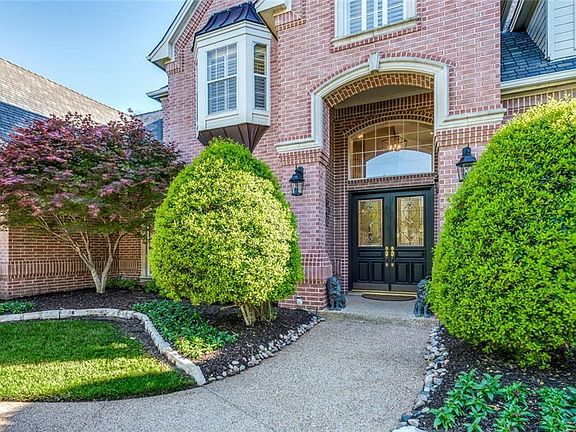 3rd image of 609 Aberdeen Way