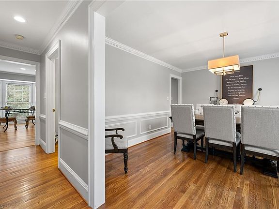 4th image of 3800 W Friendly Ave