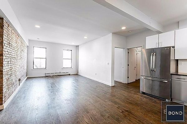 1st image of 3671 Broadway APT 23