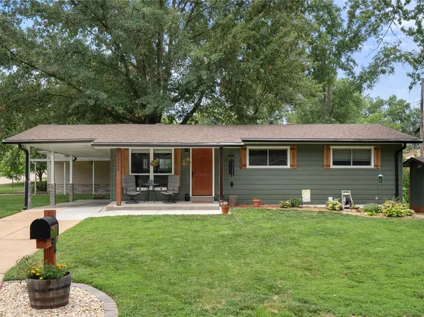 10409 Meath Dr, Saint Louis, MO 63123