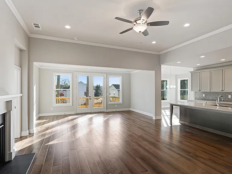 106 Oakdale Woods Ln — Photo 11